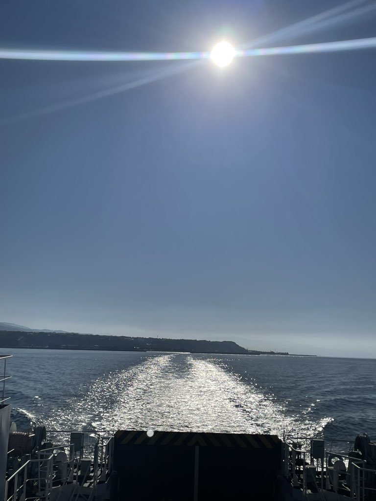 いい天気☀️   フェリーで鹿児島市へ🛳️