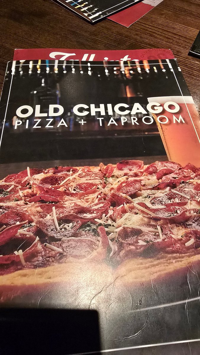 79auinc's tweet image. #Saturday #dinner #pizza