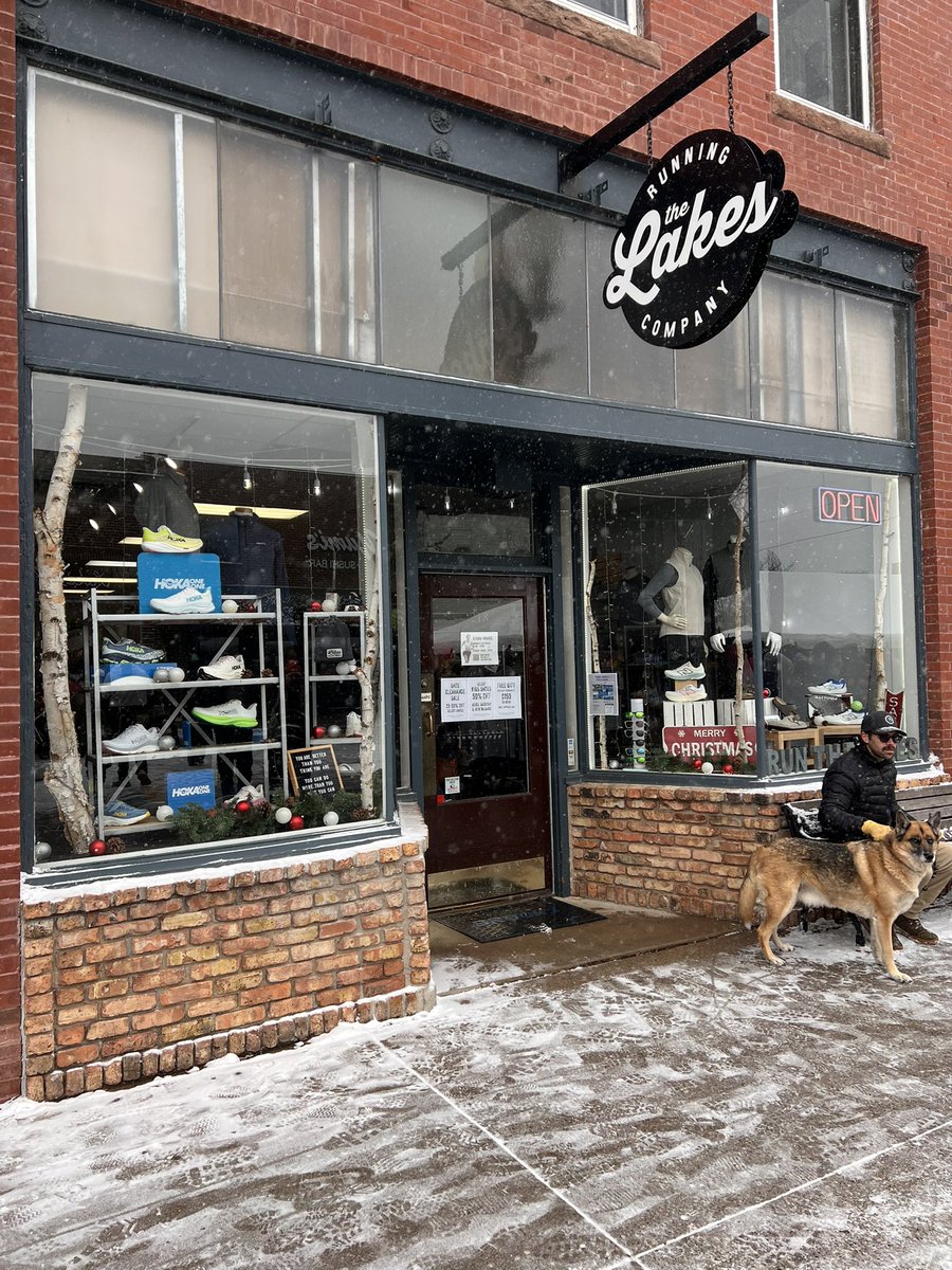 MyersVote's tweet image. Great day volunteering at Christmas In Excelsior and celebrating all the small businesses that support our communities and provide so many jobs in your backyard and across the state.  #yourbackyard #smallbusinesssaturday #christmas