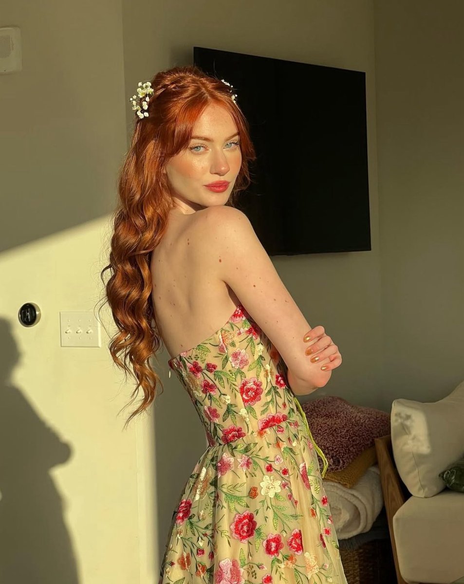 ⠀   ⠀ ⵌ   𝐈𝐍𝐒𝐓𝐀𝐆𝐑𝐀𝐌 𝐏𝐎𝐒𝐓  ⠇
⠀⠀     ✿⨟   ﹙﹫𝗂𝗏𝗒𝗆𝖺𝖽𝖽𝗈𝗑 ✓﹚

⠀       “ #camlintribbianiswedding ”
 ⠀         ────────────
                  ⌂          ⌕          ⊞          ♡