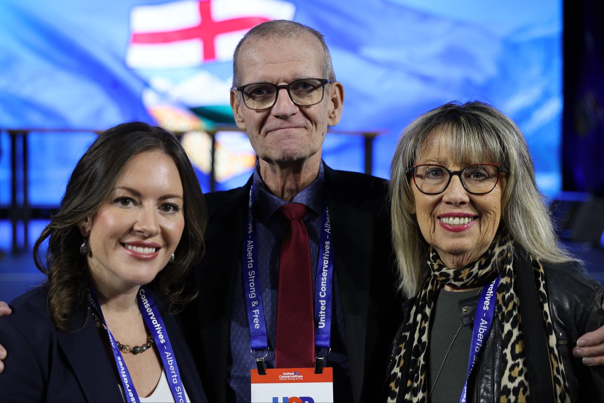 rebeccakschulz's tweet image. 4,000+ Albertans from across our great province came together for the 2025 United Conservative Party AGM in Edmonton this weekend. 

It was great to catch up with members and friends from all over Alberta, and join Premier @ABDanielleSmith on stage for the Ministerial Bearpit