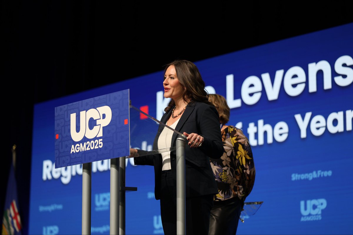 rebeccakschulz's tweet image. 4,000+ Albertans from across our great province came together for the 2025 United Conservative Party AGM in Edmonton this weekend. 

It was great to catch up with members and friends from all over Alberta, and join Premier @ABDanielleSmith on stage for the Ministerial Bearpit