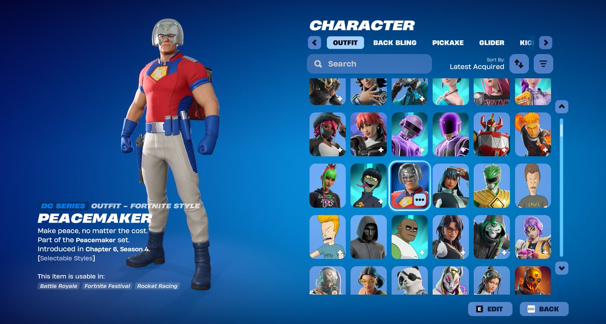 ValorFish's tweet image. .@FortniteStatus fix this mess for the locker. anytime you check for something in the locker, it stays sorted by latest acquired instead of however we've had it (sorted by season, series, A-Z etc.) it makes searching stuff for our lockers more annoying