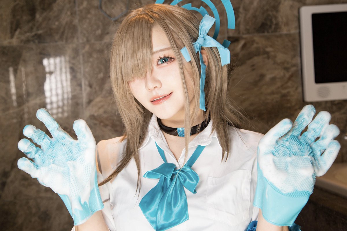 いっぱい遊んだ後は、綺麗にしないと！
ねぇ〜？アスナのワンちゃん🩵

って感じの新刊となります。