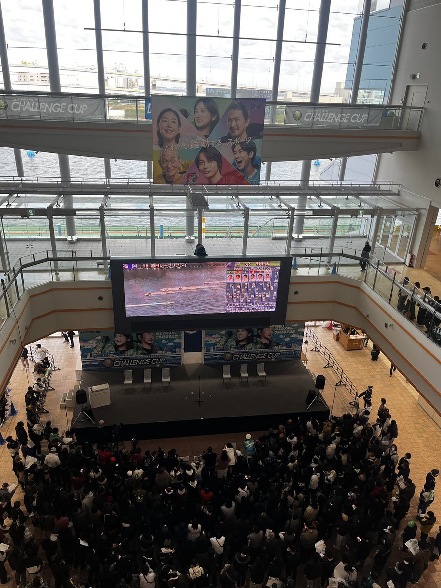 さあ最終日。朝からたくさんのお客さんです。 【11月30日】ペラ坊