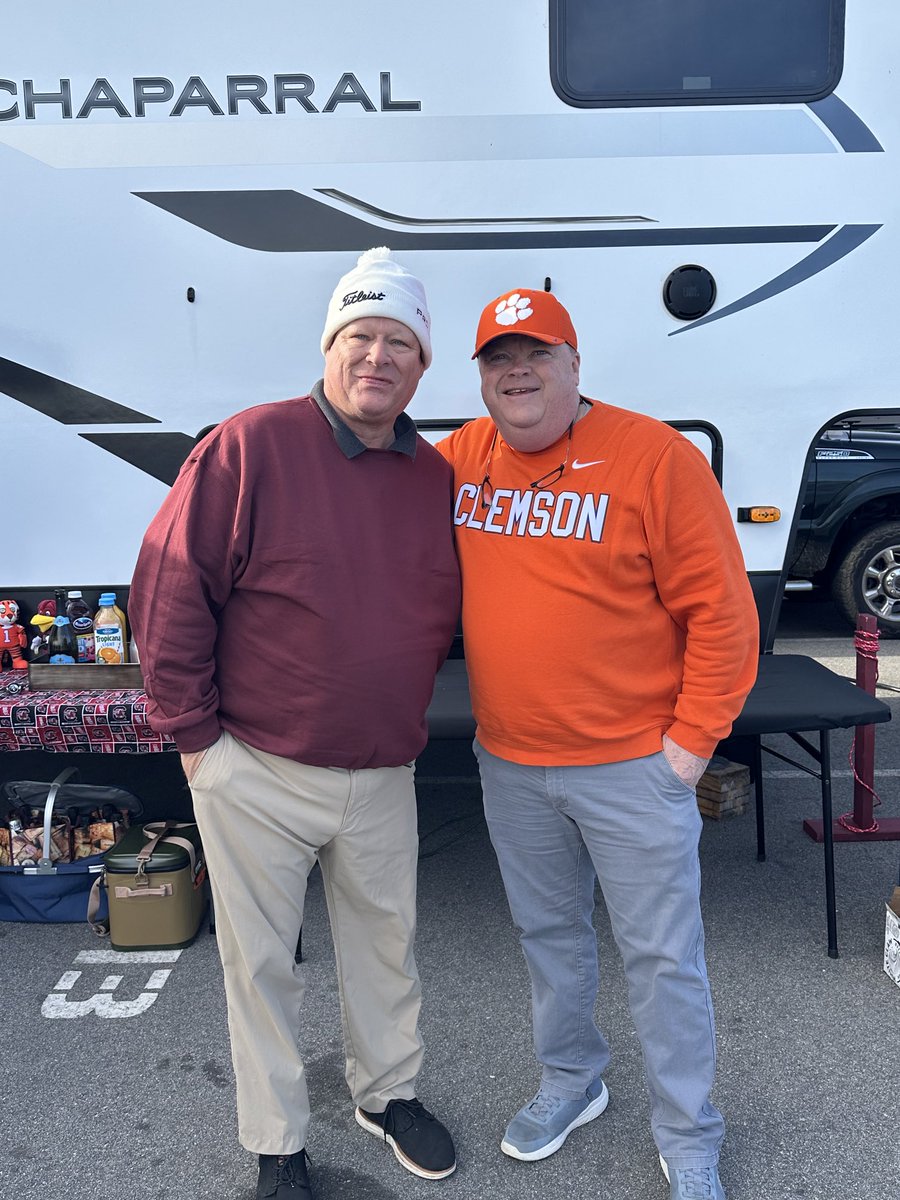 Buddy Bridges tweet media