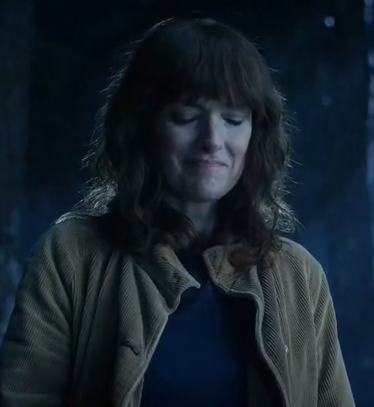 joyceannebyers's tweet image. from admiring her from afar to telling her she&apos;s beautiful