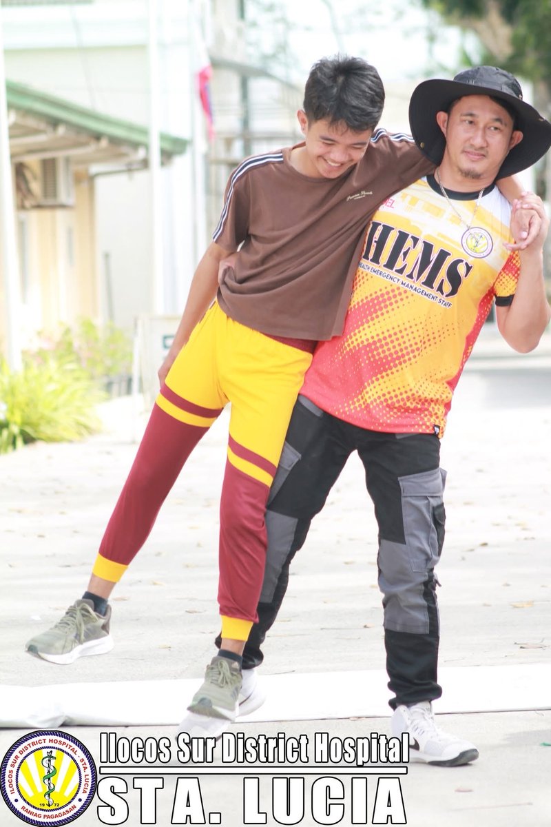 Arnelll1's tweet photo. Yung ikaw pinamaliit sa training nyo🤣 https://t.co/O19rUyGFNx