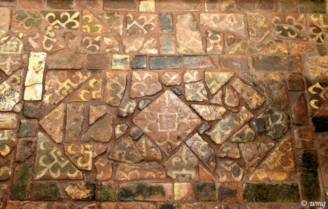 pacoulmag's tweet image. #TilesOnTuesday
Medieval floor tiles,
Sherborne Abbey, Sherborne, #Dorset