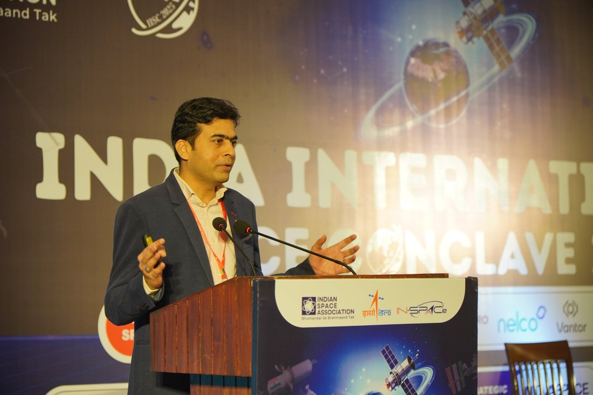 ISpA_India's tweet image. Thank you Mr Ravi Jain for an insightful session on opportunities for startups driving India’s self-reliance in space. Powerful guidance for the next wave of innovators. @TDKVentures #ISC25