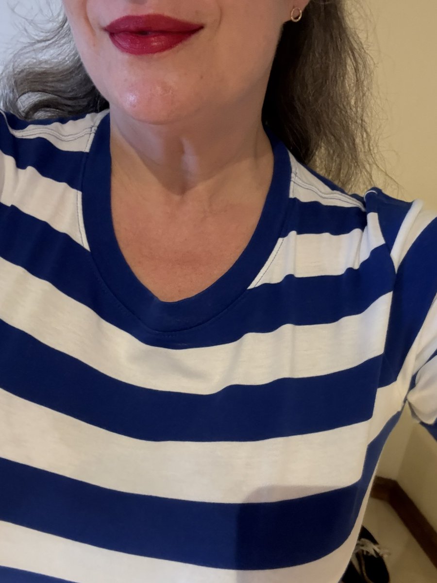 ArtoisLibra's tweet image. #dressedforsuccess Kann ich so Pyramiden? 🤗