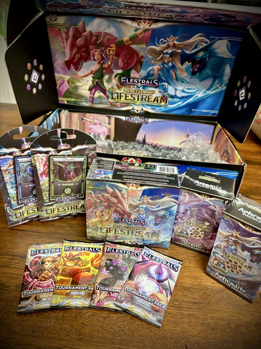 CardsNCoffeeTCG's tweet photo. Once again, @Elestrals has sent me a BEAUTIFUL Creator Box, Featuring the NEWEST Set LIFESTREAM !!!
Thanks again to @aDrive_tK and the Elestrals team! I can’t wait to try these out ☕️ https://t.co/ZHQsoCGibl