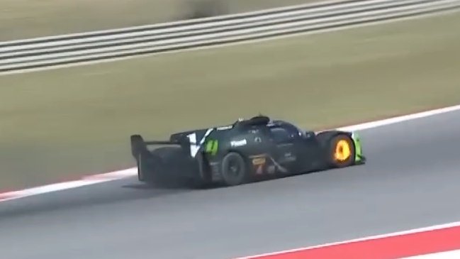 MY25Kiiaakmi's tweet image. そんな、ビジュアルとサウンド以外の全てが終わってるクソみたいなクルマに乗せられた上にブレーキが爆発するとか言う訳の分からんトラブルに巻き込まれた挙句突然クビにされてハゲた人にそんな事言っちゃダメだよ、泣きっ面に蜂だよ、かわいそうだよ