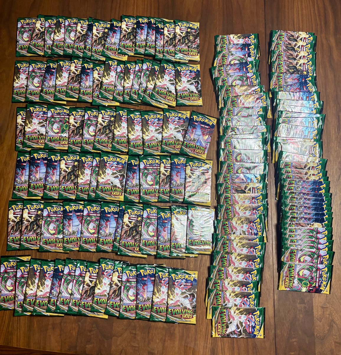 Giving away Evolving Skies pack(s), who wants it? 

Will you join me for pack rips this week for claw machine and pack giveaways? 

✅ Follow me + <a href="/beezie_io/">Beezie</a> 
✅ Like, Repost, tag friend 

Thurs 3pm PST for some claw machine pulls and pack rips :)