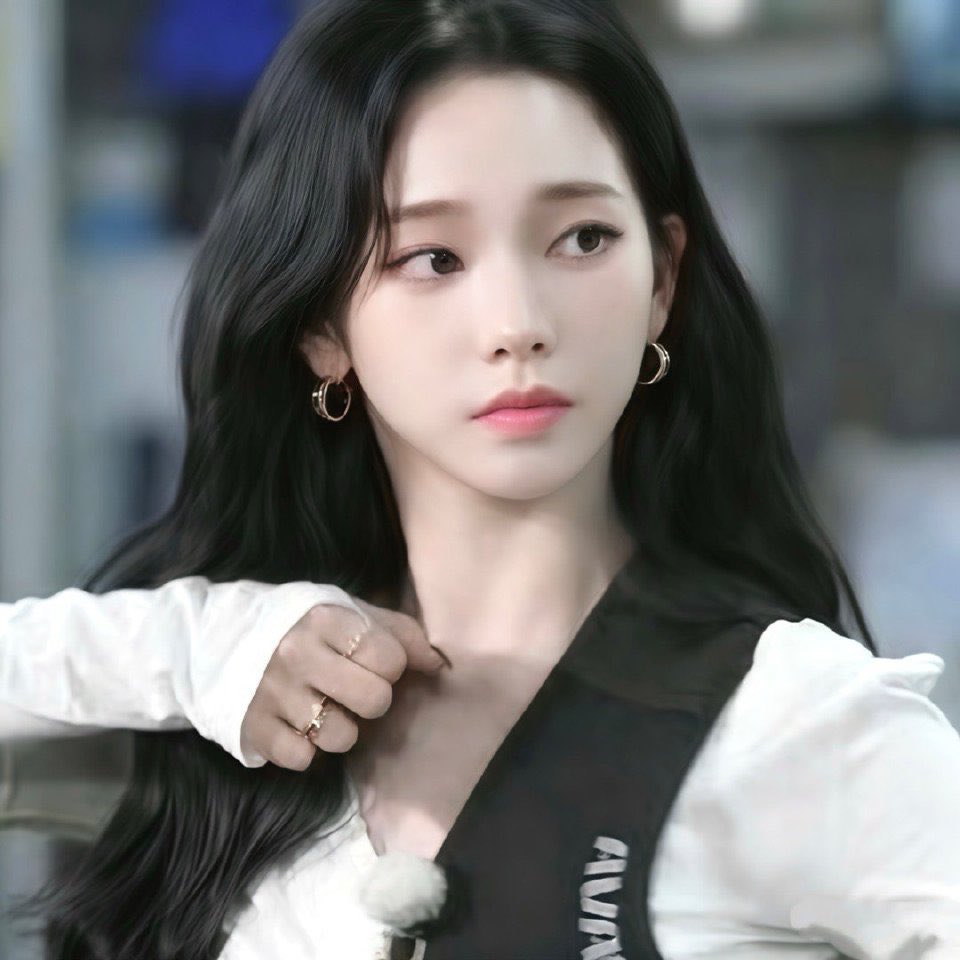 개이뻐서멍하니봄 사람아니야