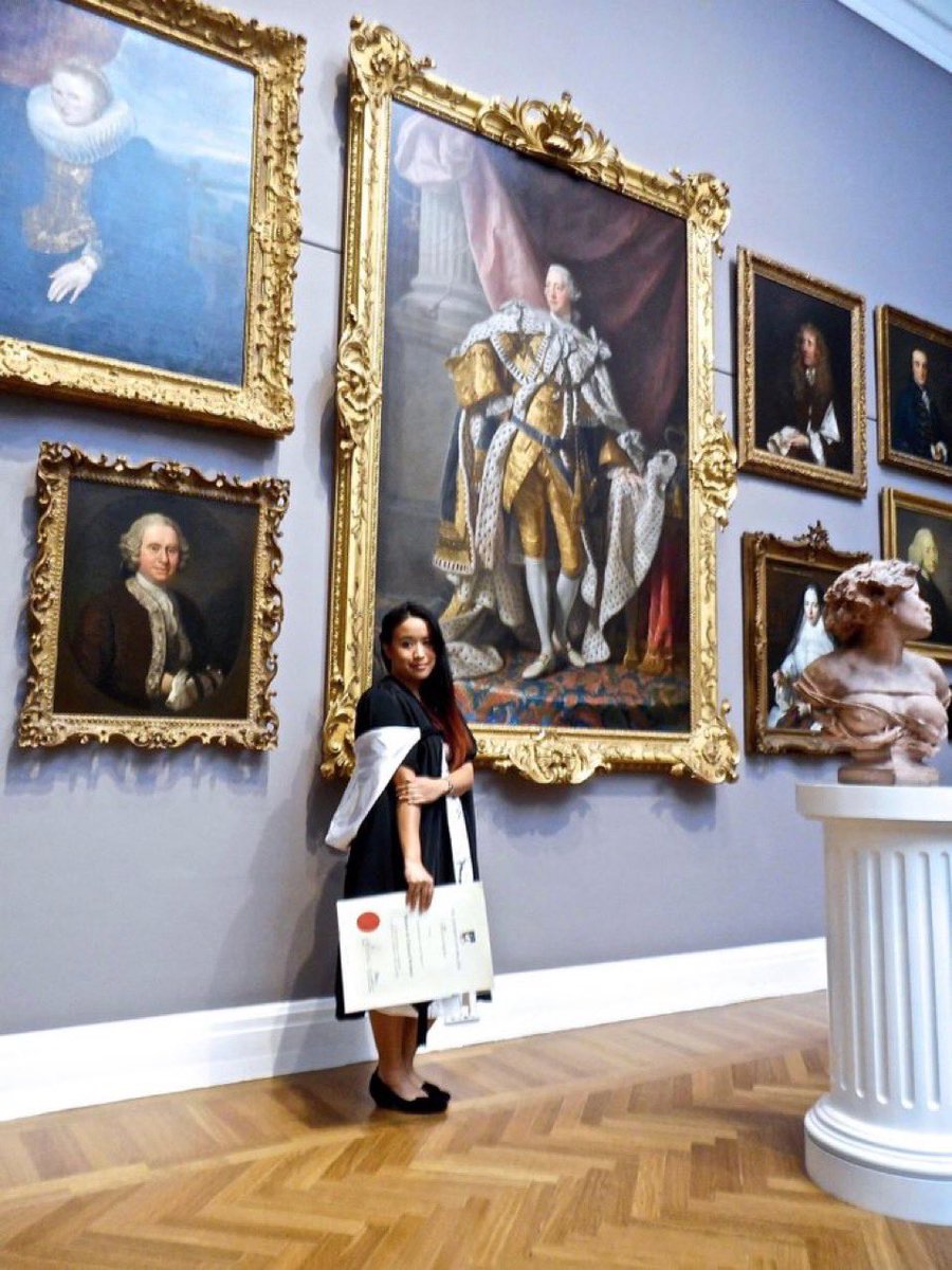 dresdendoll's tweet image. “just look at the degree(s) on that chick”