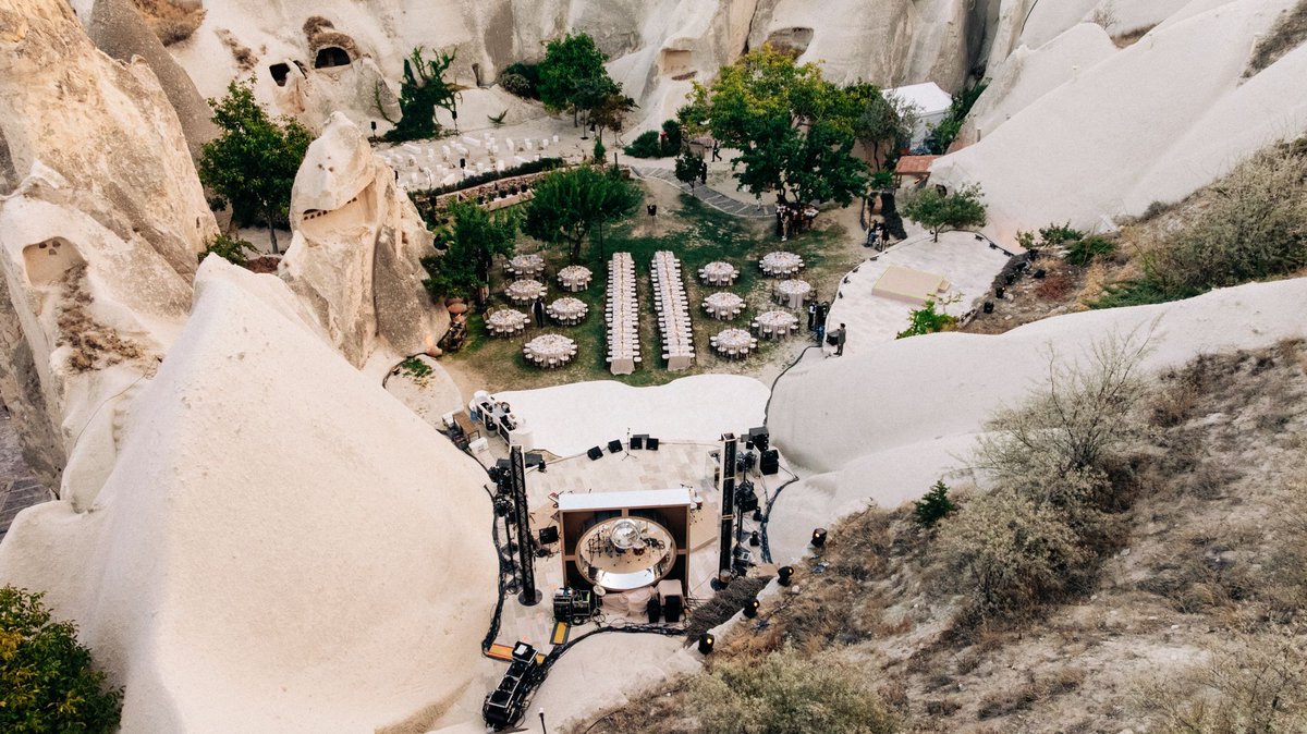 MEPDMC's tweet image. MEP Family&apos;s not-so-secret obsession is and always will be Cappadocia! 

#mepdmc #eventdesign #dmcturkey