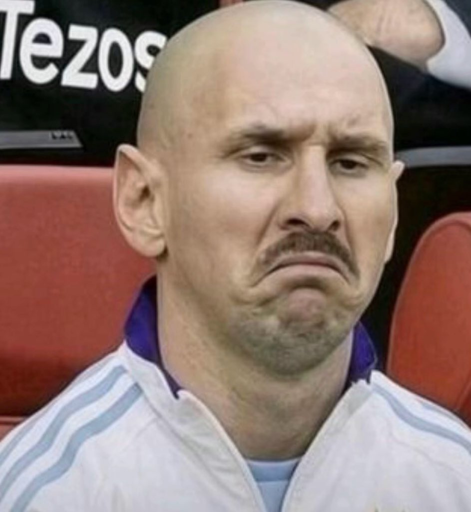 Symon_Shackez's tweet image. Thursday oma maliwa nale ooo☹️