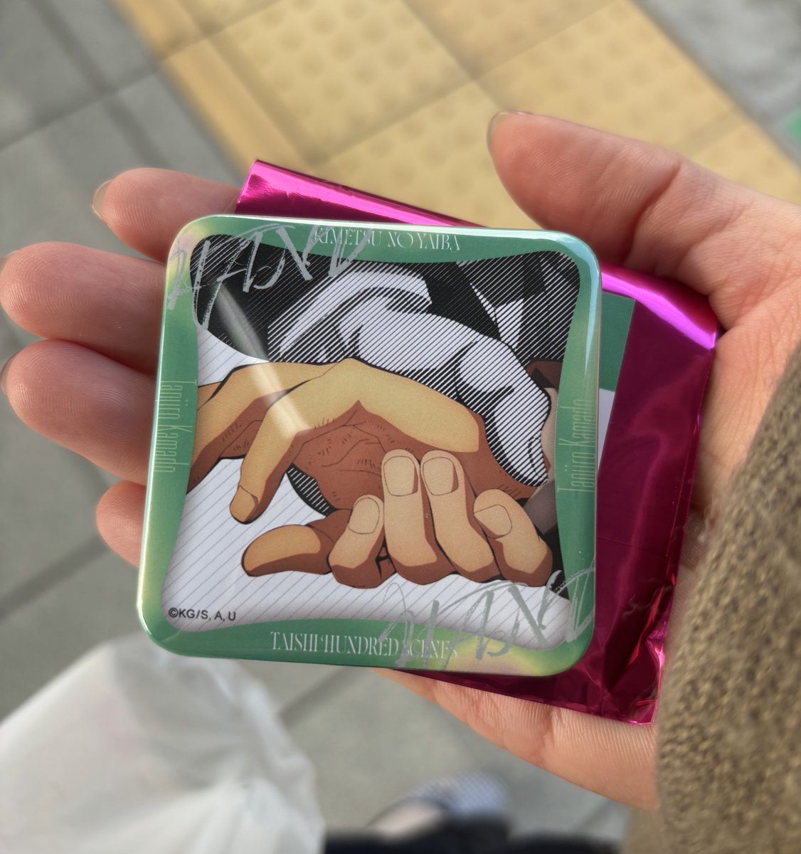 なんかの缶バッチ AMPTAKxCOLORS ランダムBIG缶バッジ まぜ太 : らしんばん通販 Yahoo!店