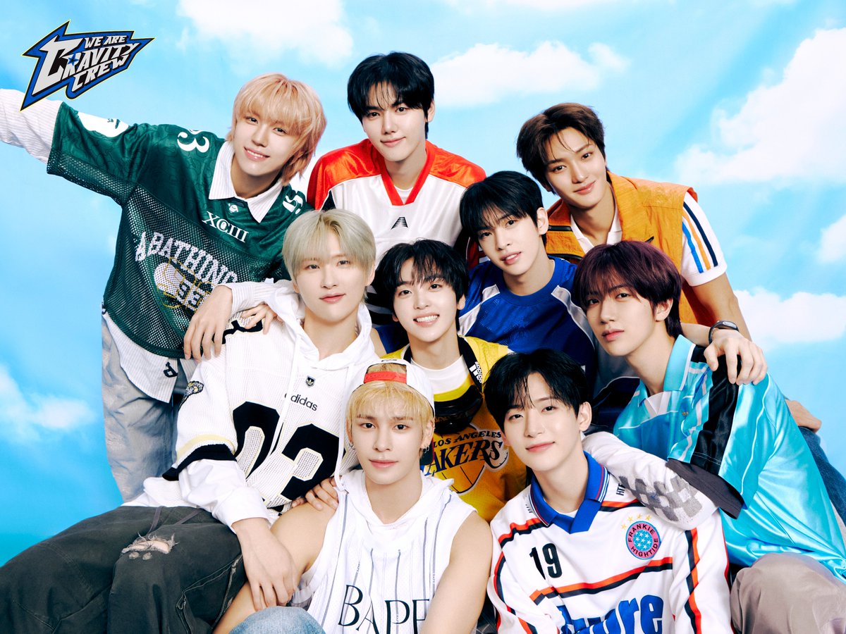 cravity グッズ 3 CRAVITY - 2026 SEASON'S GREETINGS [WE ARE CRAVITY CREW] (STARSHIP