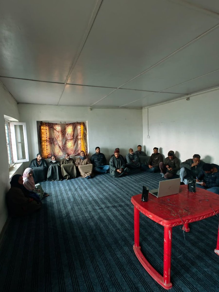 JJM_JK_BPR's tweet photo. Har Ghar Jal Certified Villages in Bandipora are actively engaging in "Sujal Gram Samvad" across Gram Panchayats, focusing on achievements, best practices, service delivery, quality monitoring, O&amp;M, and community participation under Jal Jeevan Mission.
#SujalGramSamvad https://t.co/ZfMp5bUH38