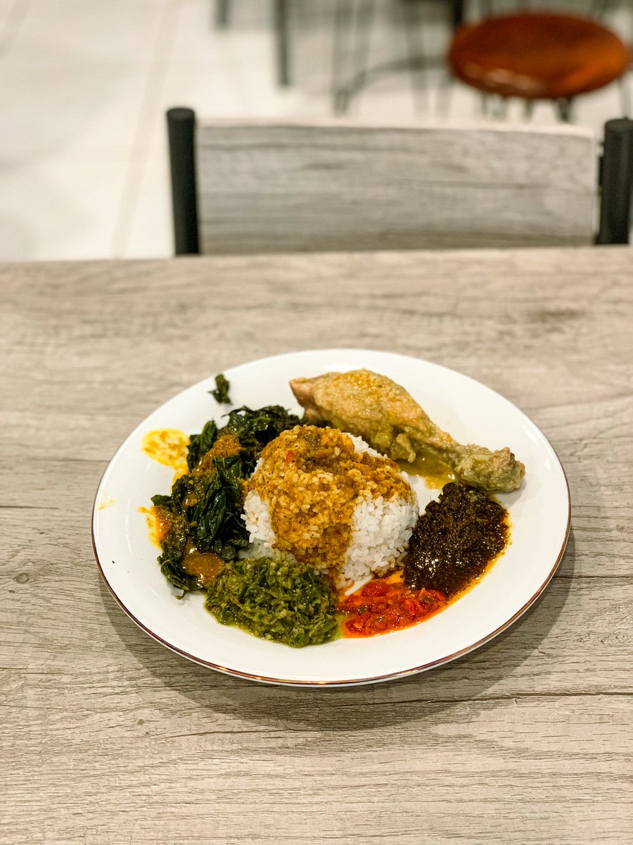 @bastronomika (Teh Bro 🍵) tweet media