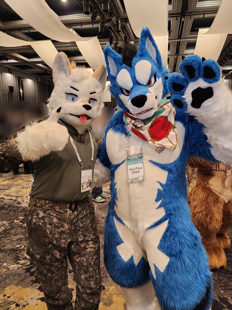 Tra_j15's tweet image. #FIRSTCLASS 
난 이투샷을 찍을 수 있어서 행복했어 🥹🥹🥹🥹🥹🥹