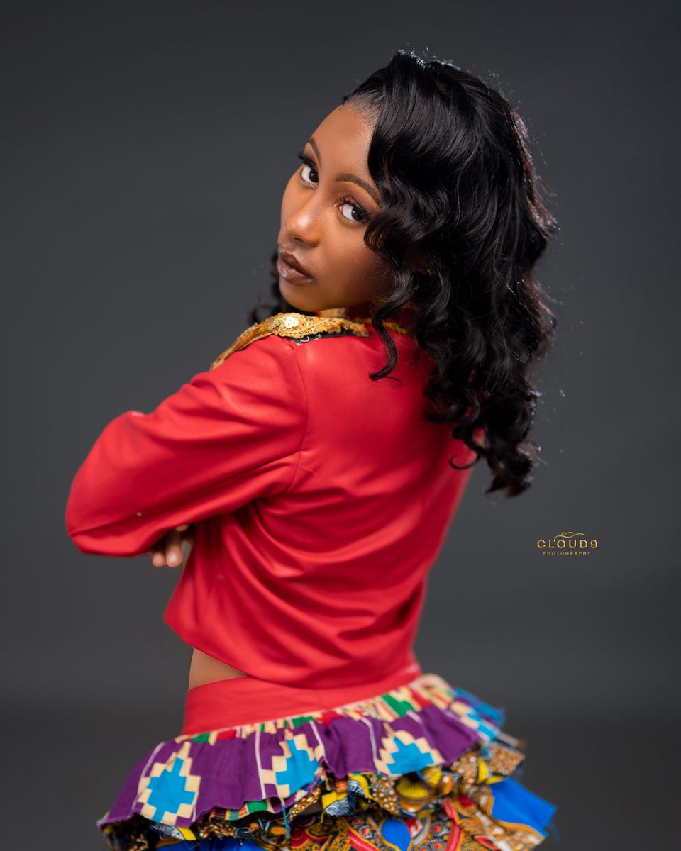 50 Billion Gang let's vote for NaeRae on Maso awards as new best female artist

maso-awards.live/vote/category/