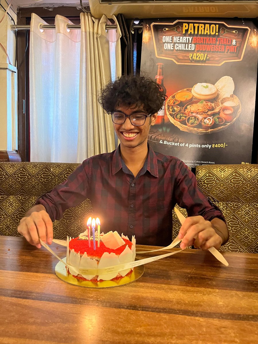 Fredddieeeeeeeee🪴💙❤️💙 tweet media