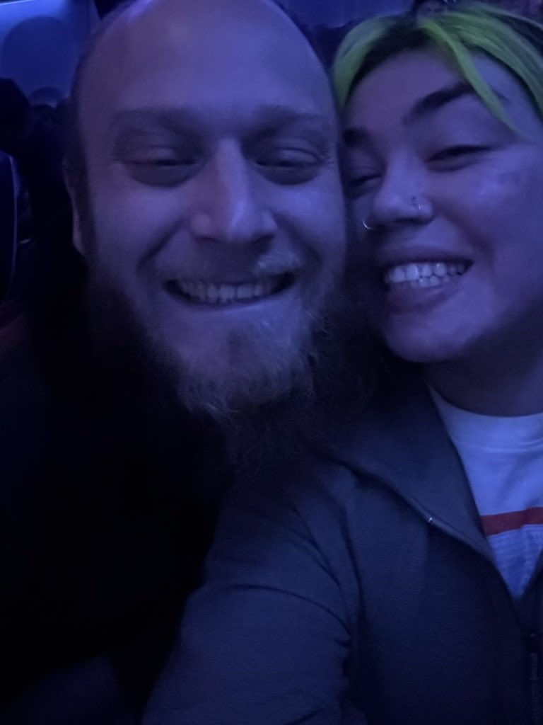 _dan_dandan's tweet image. RainyLA w my honey bunny was honey sweet 
Built to spill
Blacklisted
Friends from previous lives