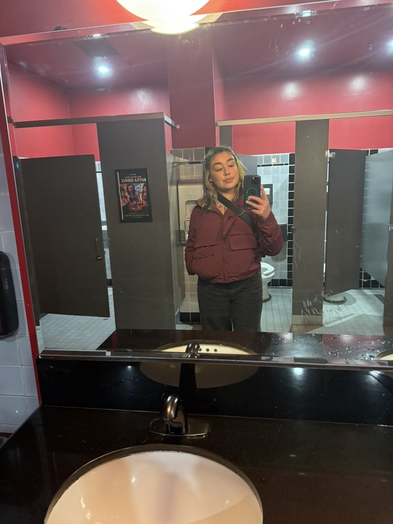 _dan_dandan's tweet image. RainyLA w my honey bunny was honey sweet 
Built to spill
Blacklisted
Friends from previous lives