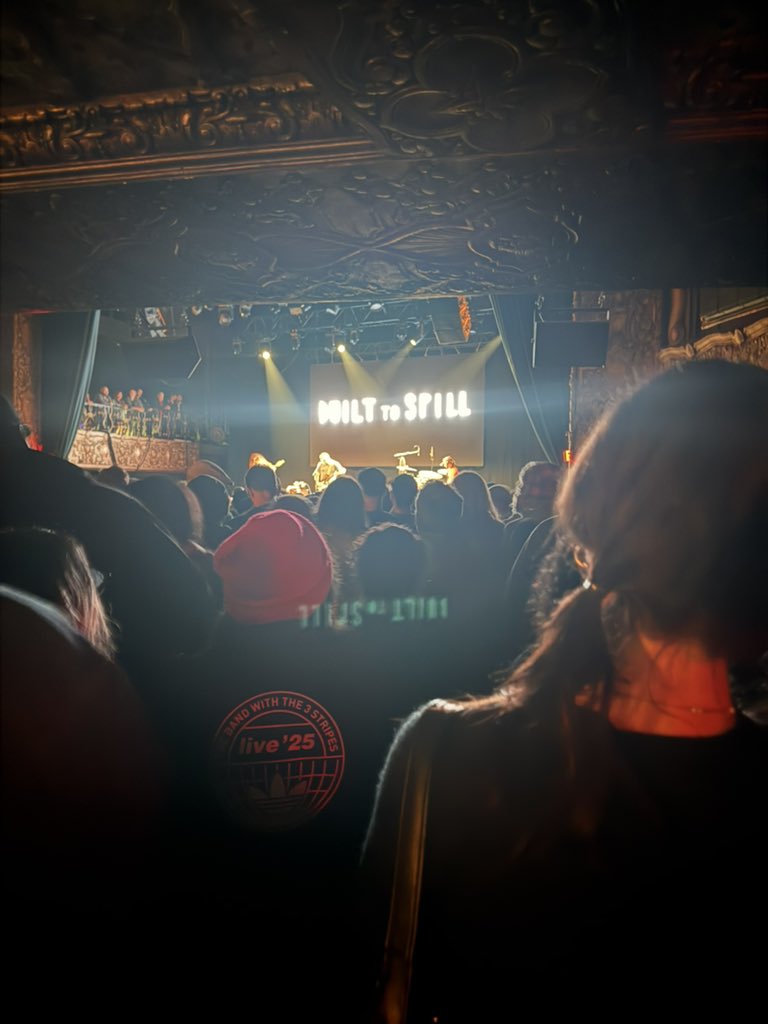 _dan_dandan's tweet image. RainyLA w my honey bunny was honey sweet 
Built to spill
Blacklisted
Friends from previous lives