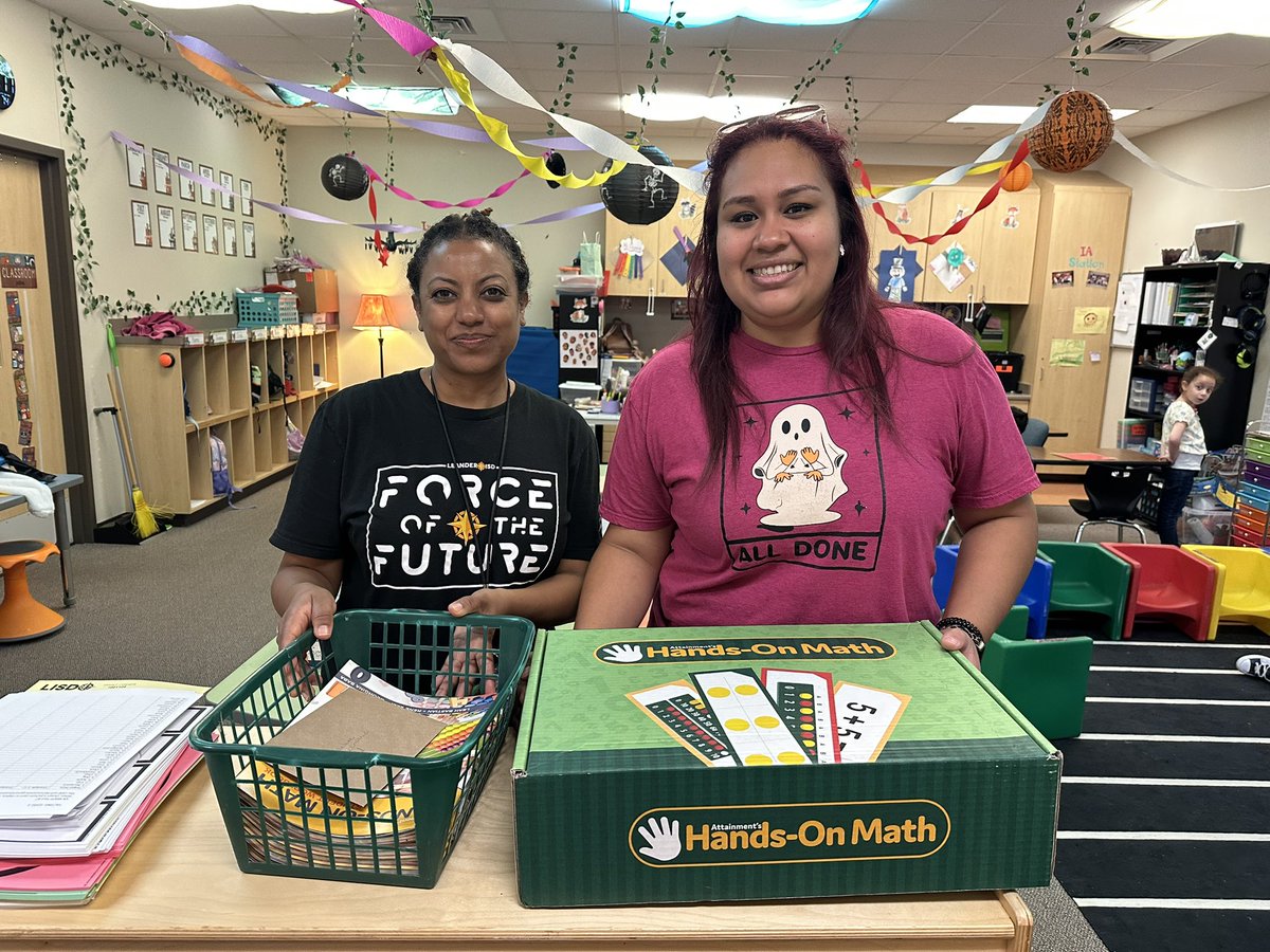 Lisa Robertson tweet media