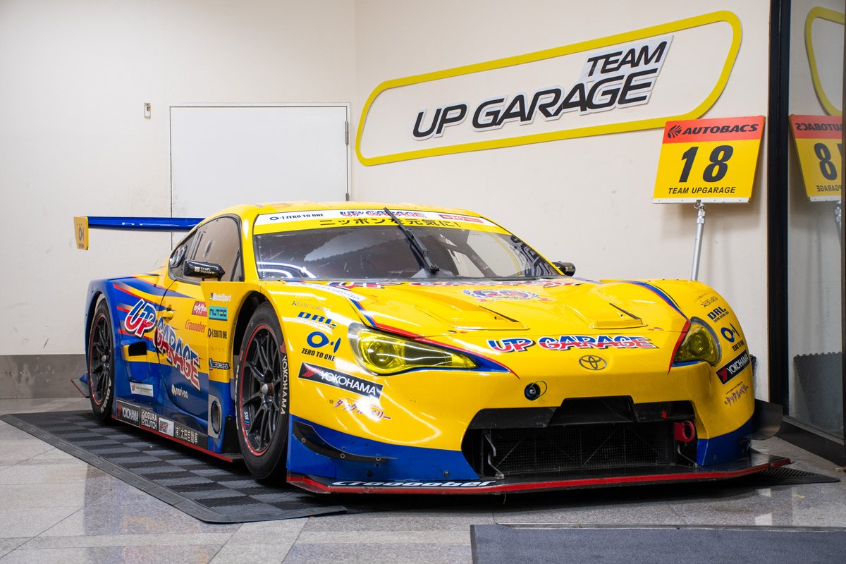 今日は #18号車の日 ！ 先日オープンした「アップガレージ横浜青葉台店」では、初代18号車のUPGARAGE 86 MCを展示中✨ さらに！  TEAM UPAGARAGE特設コーナーでは、2代目18号車UPGARAGE NSX GT3のホイールを販売しています🔥  ご来店お待ちしております🙌 https://t.co ...