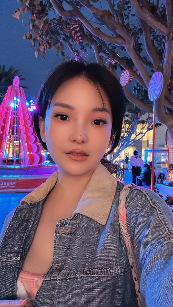 codemiko's tweet image. Hey y’all ❤️
I got a fanfix 
app.fanfix.io/@codeyuna 😙