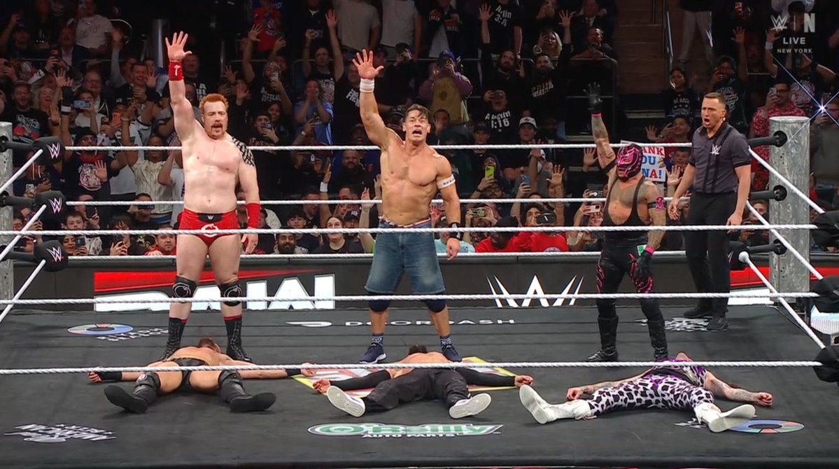 Blindage_'s tweet image. ⭐️⭐️⭐️⭐️.25 for Cena’s final Raw

#WhatWeDo #NeverSeen17 #GoatTalk