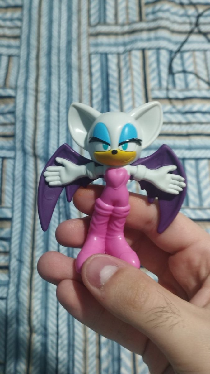 o_Azul35's tweet image. Got the Burger King Rouge, she&apos;s so fucked up bro