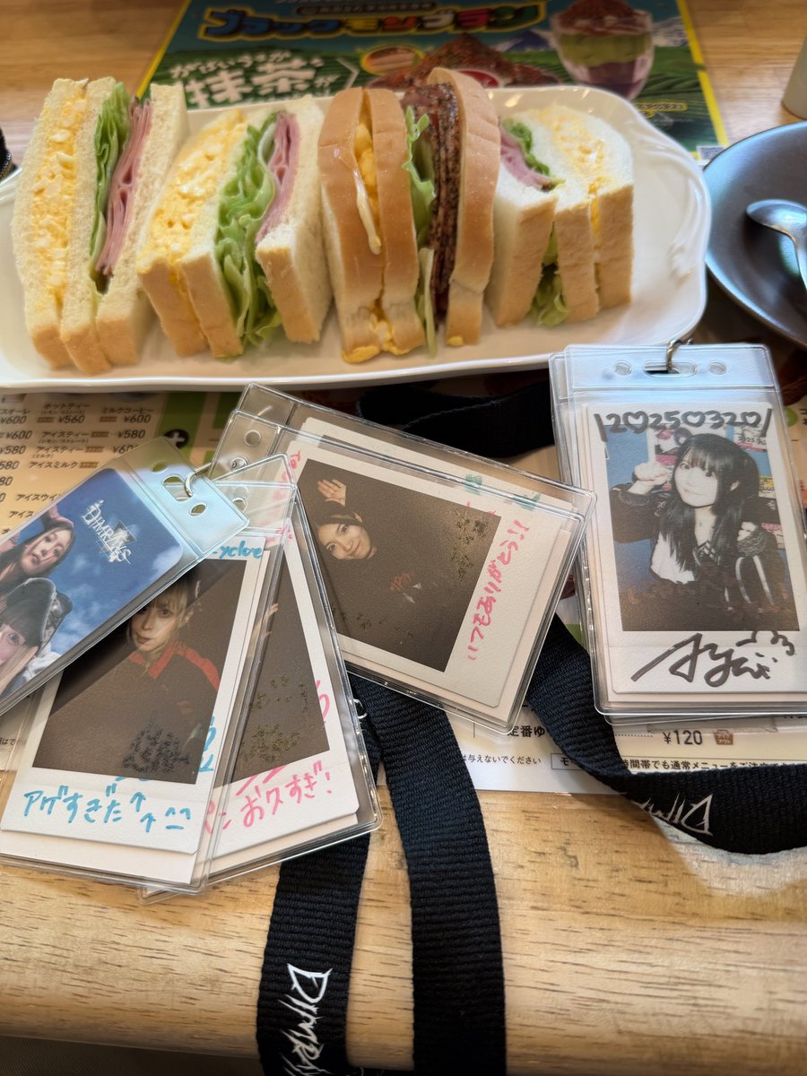 Ariakazu46's tweet image. ラ前に、最近良く行くコメダ珈琲で飯🍔
推しバンドもそうだし、サイエンス10thらしくメンツがすごい🔥
#Dimrays
#icontinew