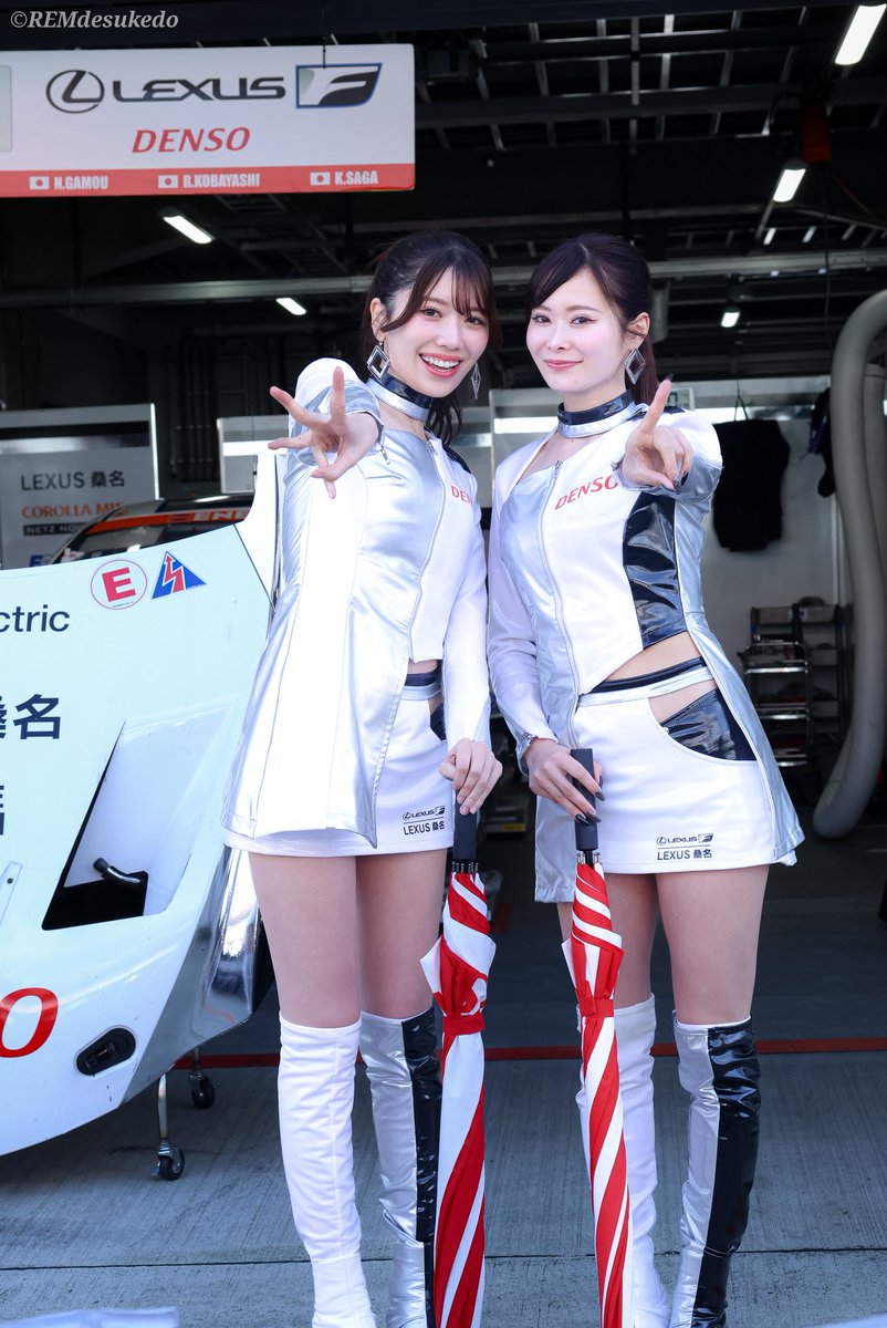 REMdesukedo's tweet image. 2025.11.16

@touko19931122
@mamimumemoepii

撮影対応ありがとうございました🙏🏻📸

#新谷桐子 #桐生もえこ
#aprVictoria #aprRacing
#S耐 #SuperTaikyu