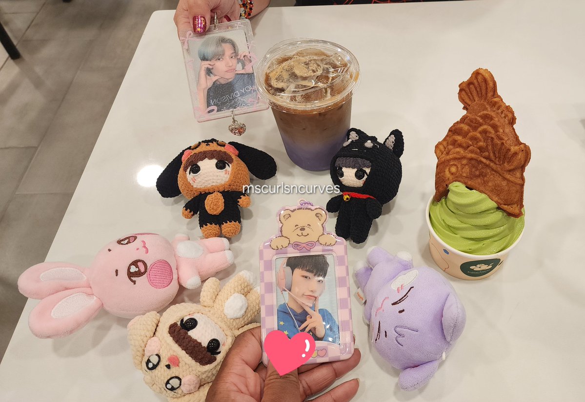 🌌 ATINY Day Shenanigans 🌌

Today was honestly a bit tough &amp; annoying...but I'm thankful I have an IRL ATINY friend who can cheer me up &amp; get me to try new things!

Tried bibimbap 🍲 &amp; ah-boong 🍦 for the first time ever! 😋

#HBD_ATINY #ATINYDAY #ATINY #에이티니 #ATEEZ