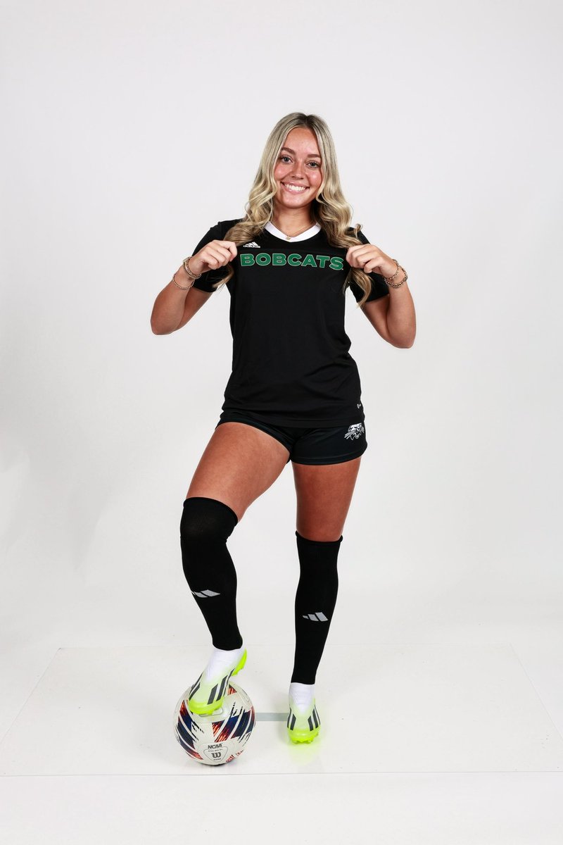 CamrynWoods22's tweet photo. I am SO beyond excited and blessed to announce my verbal commitment to play Division 1 soccer and continue my academic career at Ohio University!!!! I am so grateful for each and every person who has supported me along the way!

I want to start off by thanking God for being by my side through each step of the way and giving me this opportunity! He’s led me through this crazy process and I’ve always trusted in his plan no matter what. 

Most importantly, I’d like to thank my parents who have made countless sacrifices just for me to be able to accomplish my dreams. Without them this would all be impossible to achieve. 

I’d also like to thank my sister and best friend, Payton, for being my biggest cheerleader, along with the rest of my family and friends who have been there for me no matter what. 

Next, I’d like to thank my @HoundsAcademy 2009 ECNL coaches Scott @Scot22tie and Joenal @CazzJoe, along with each one of my coaches along the way who have made me the player and person I am now. Thank you Coach Brittni for believing in me more than I even believed in myself ever since I was just a little girl. 

Lastly, I want to give a huge thank you to Coach Aaron @OHIOSoccerCoach and the rest of the Ohio University staff for giving me the opportunity to live out my dreams. 

Bobcats ‘31💚🤍 @ImYouthSoccer @PrepSoccer @TopDrawerSoccer @FAHSGirlsSoccer @TheSoccerWire @OhioWSoccer @TribLiveHSSN @pghsoccernow @BESportsTeam @RivetersSC @PGSportsNow
