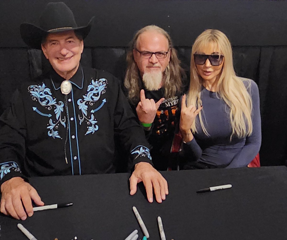 Matt and I recently attended Joe Bob Briggs' "Cult of the Rock Star Night" at the Howell Theater. The movies were a good time and Joe Bob &amp; Darcy ruled!  <a href="/therealjoebob/">Joe Bob Briggs</a> <a href="/kinky_horror/">Diana “Darcy the Mail Ghoul” Prince 🎃💌</a> <a href="/HowellTheater/">Howell Theater</a> <a href="/gFinalsGaming/">Grand Finals Entertainment</a> #TheLastDriveIn #DetroitChainsawMetal