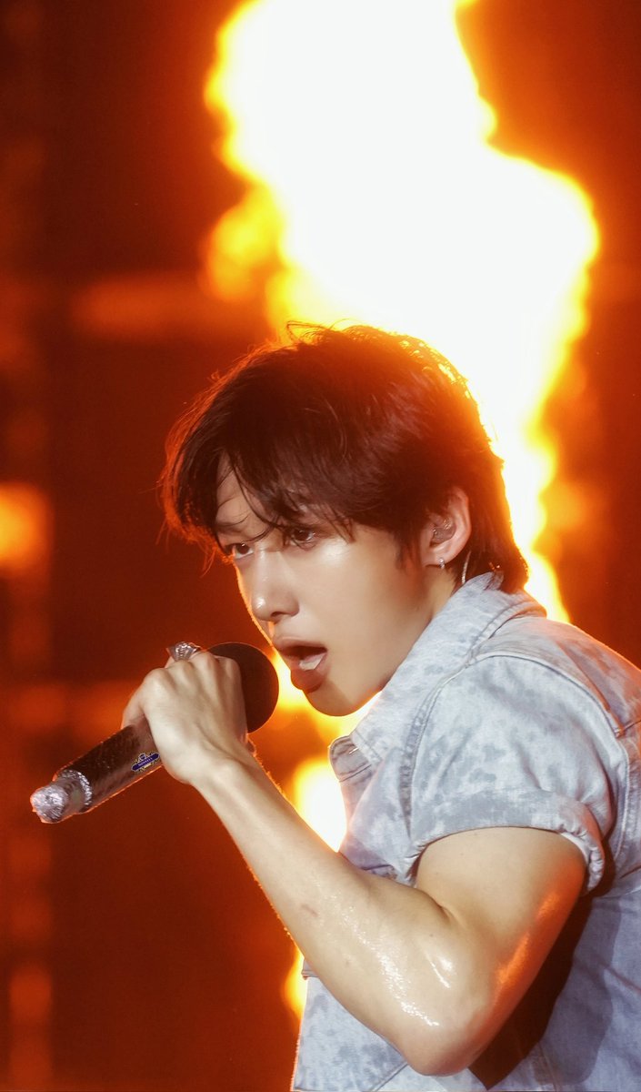 windmill13579's tweet image. 251115호치민워터밤
#형원