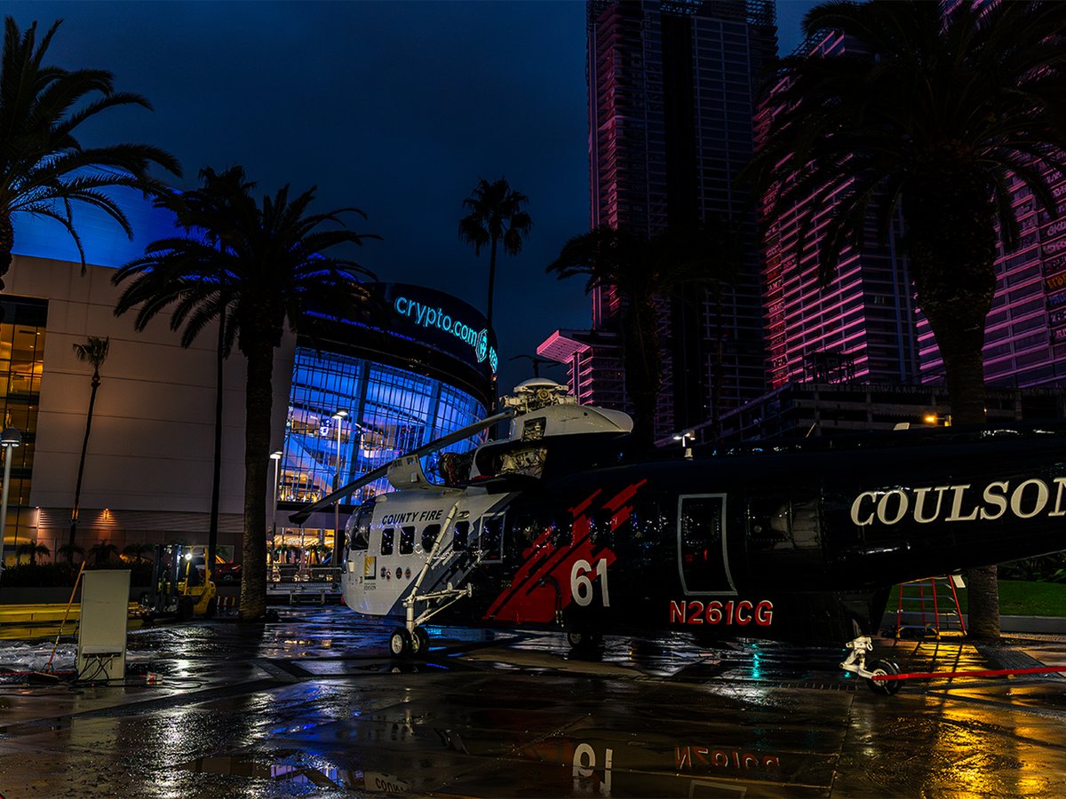 CoulsonAviation's tweet image. Spotted a giant helicopter rolling through LA yesterday? Yep… that was us. 😎

Our S61 is posted up at the LA Auto Show for the whole weekend. Come meet the Coulson crew and S61 pilots!

Big announcement on Thursday, the 20th. 👀

#CoulsonAviation #CoulsonAutoSports #LAS2025