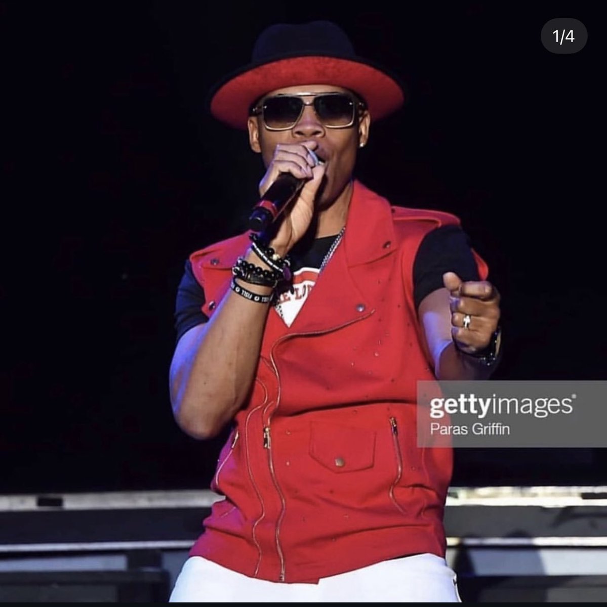 NE4Life6's tweet photo. Wishing @RonDeVoe A Very Happy &amp; Blessed Birthday https://t.co/vMJF8ELnZS