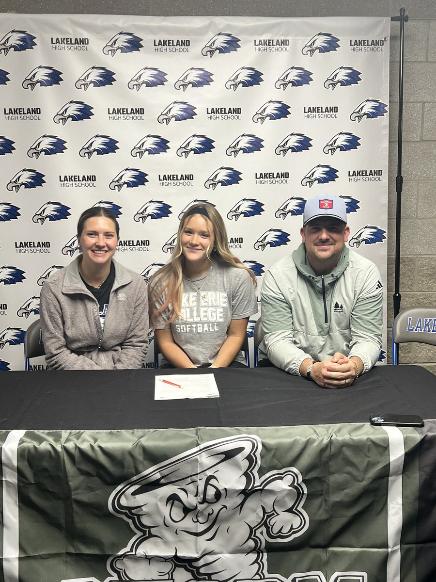 Lakeland Eagles Softball tweet media