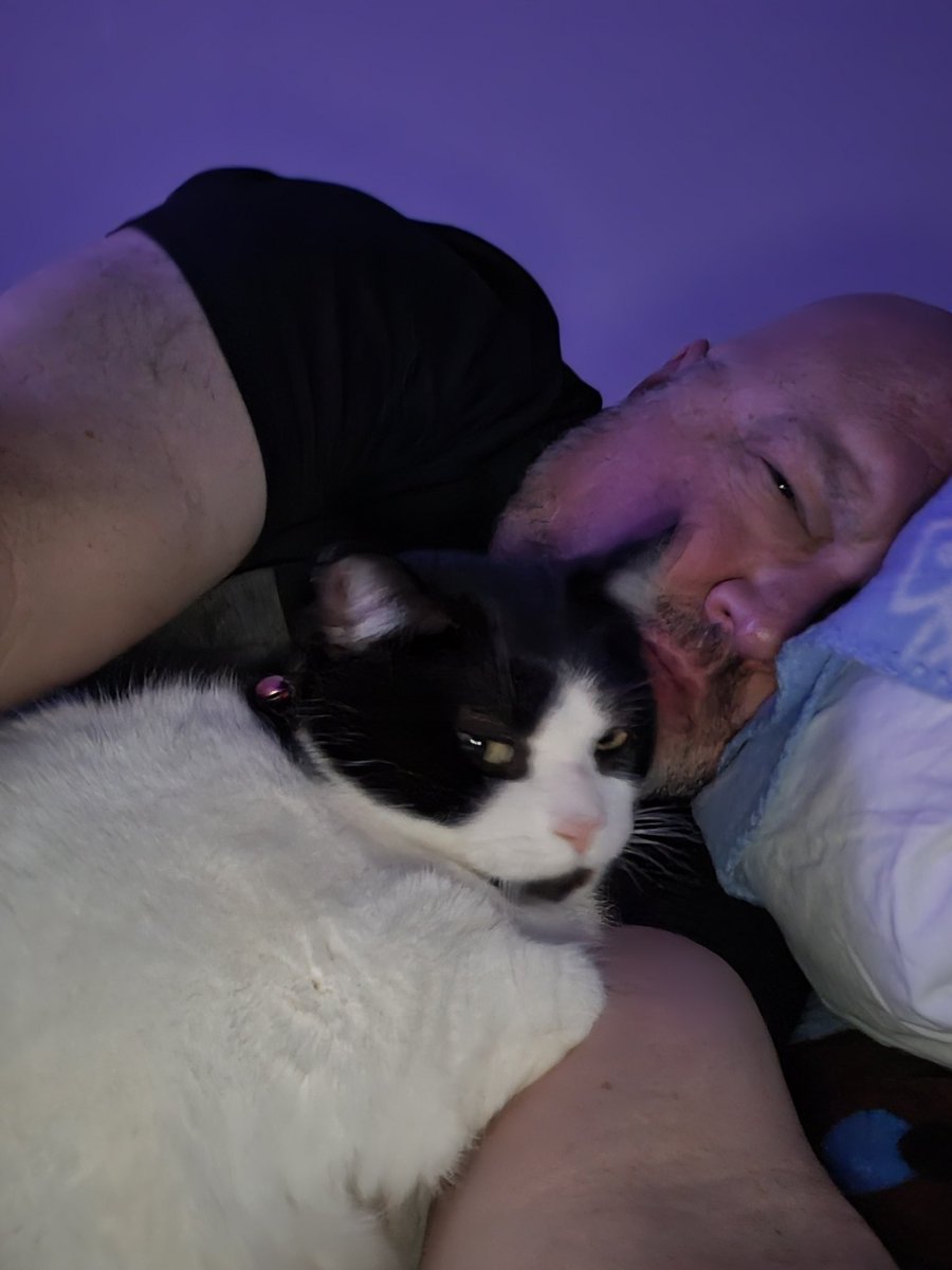 bigdurtynerd's tweet image. I think I may have a new girlfriend! Say hello to Tia!