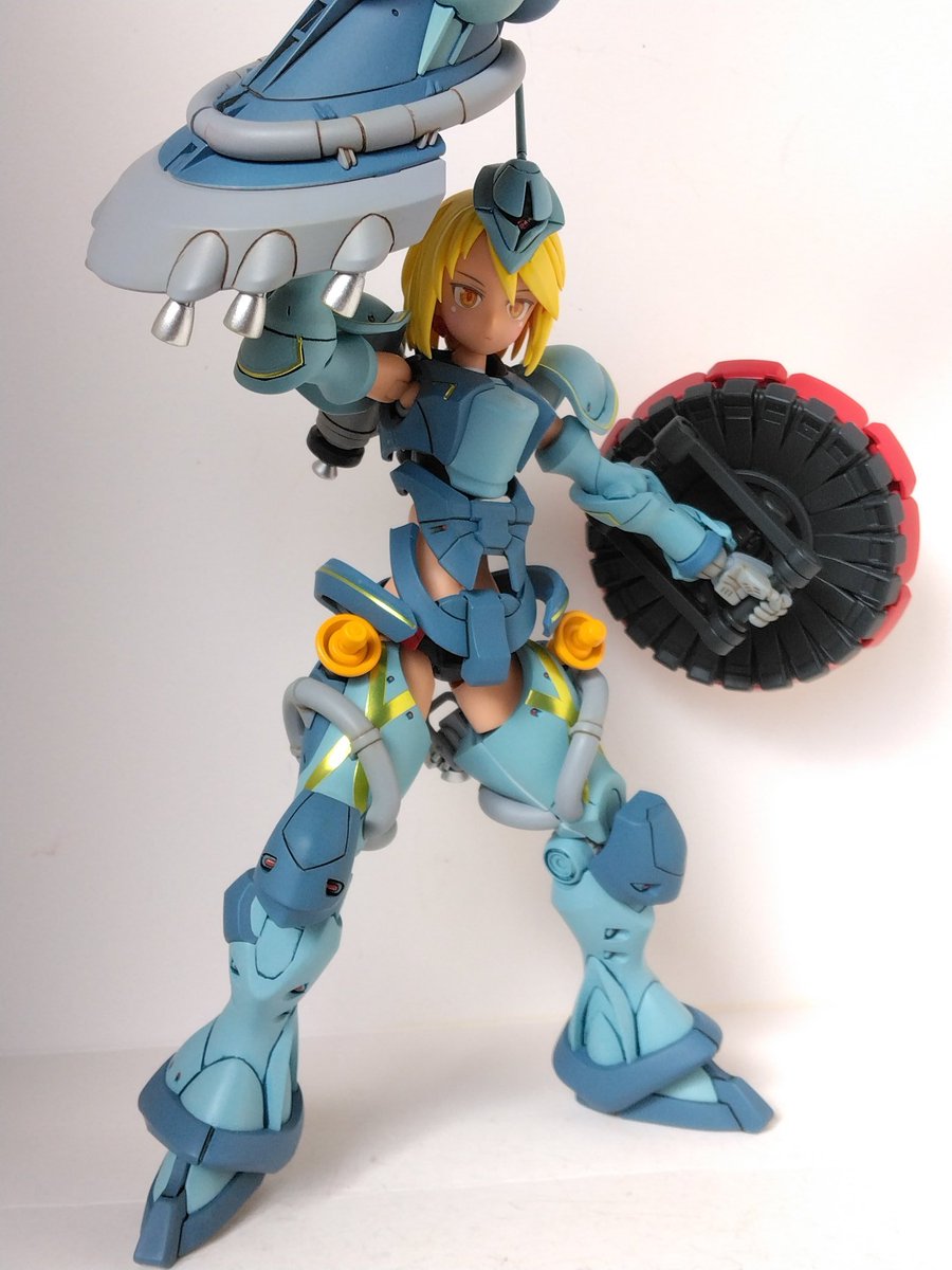 Dobadoooba's tweet image. #MS少女
#30MS
#ガンプラ
自然光で撮影～
元々のギャンが関節ガッチリだからぶん回しても自立するのな