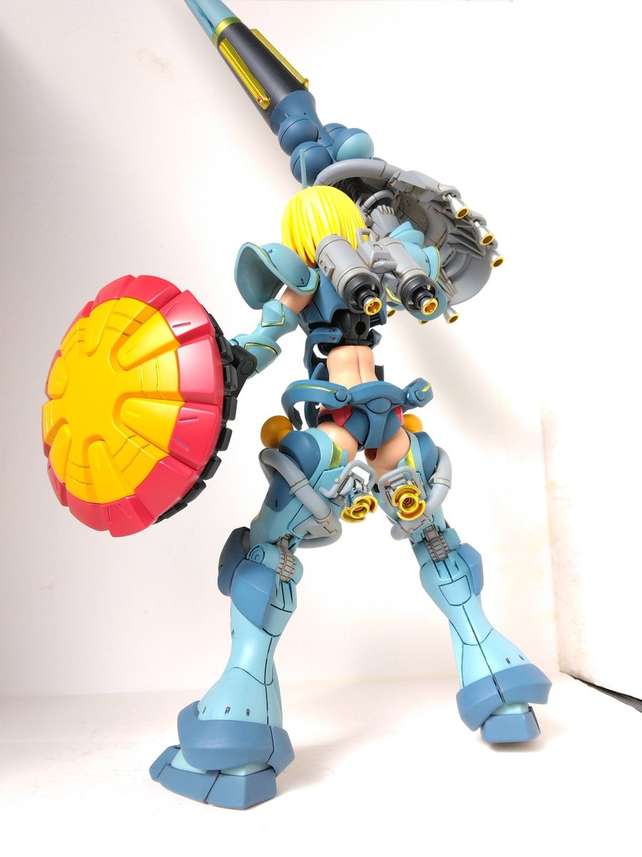 Dobadoooba's tweet image. #MS少女
#30MS
#ガンプラ
自然光で撮影～
元々のギャンが関節ガッチリだからぶん回しても自立するのな