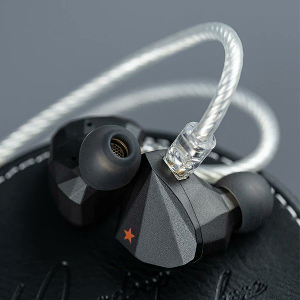 水月雨 Kadenz eイヤホンコラボ 楽天市場】(在庫限り) 水月雨 (MOONDROP) Kadenz e☆earphone x
